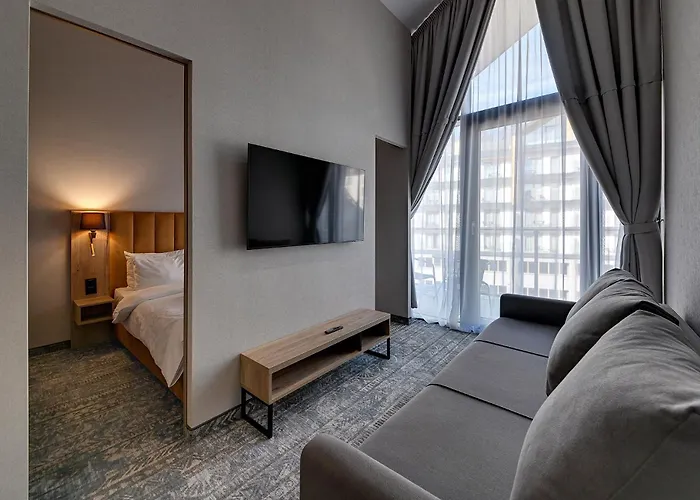 Rentplanet - Górna Z Dostępem Do Basenu Apartamento